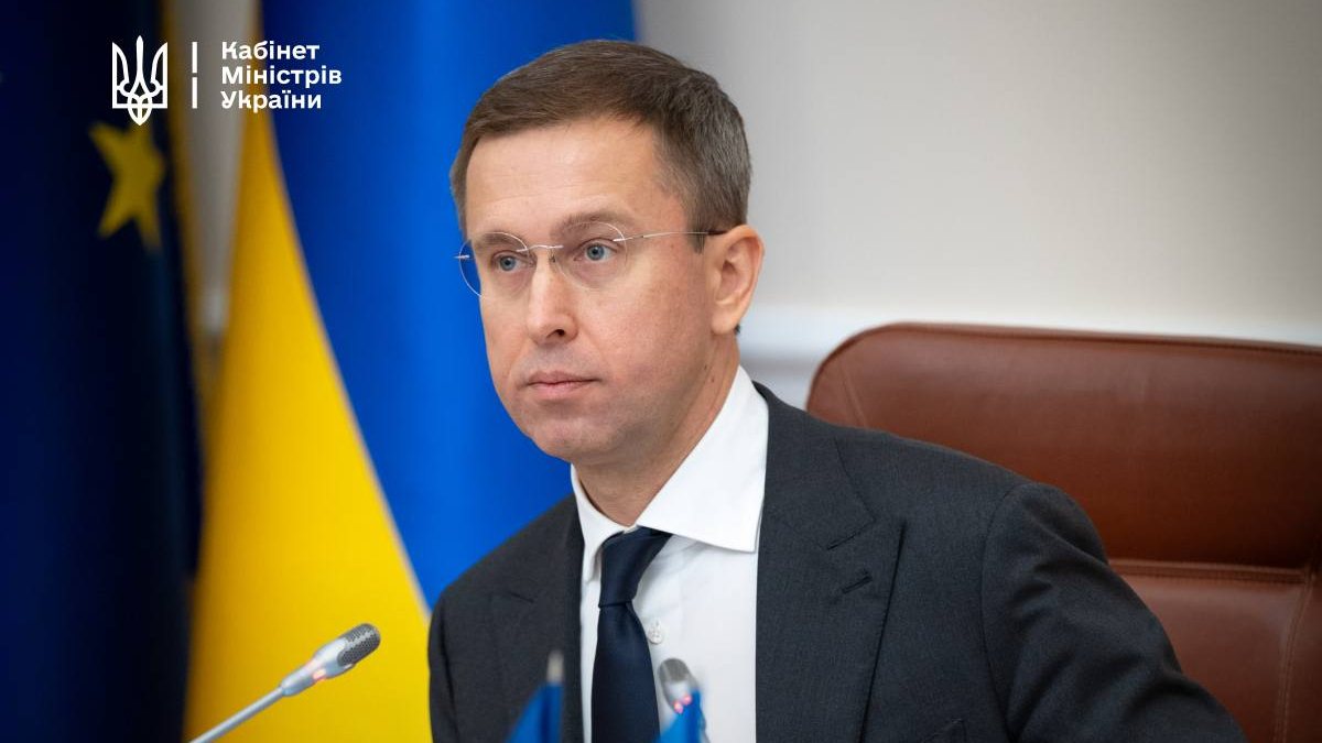 Уряд скоротить понад 4 тисячі вакантних посад у центральних органах влади