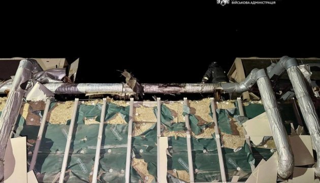Росіяни атакували центр Дніпра: у бізнес-центрі сталася пожежа
