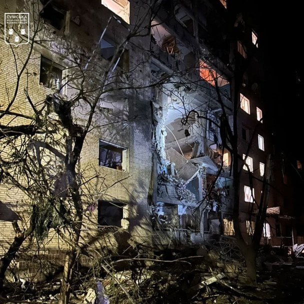 Росія скинула КАБи на Суми: влучання в багатоповерхівки, під завалами можуть бути люди