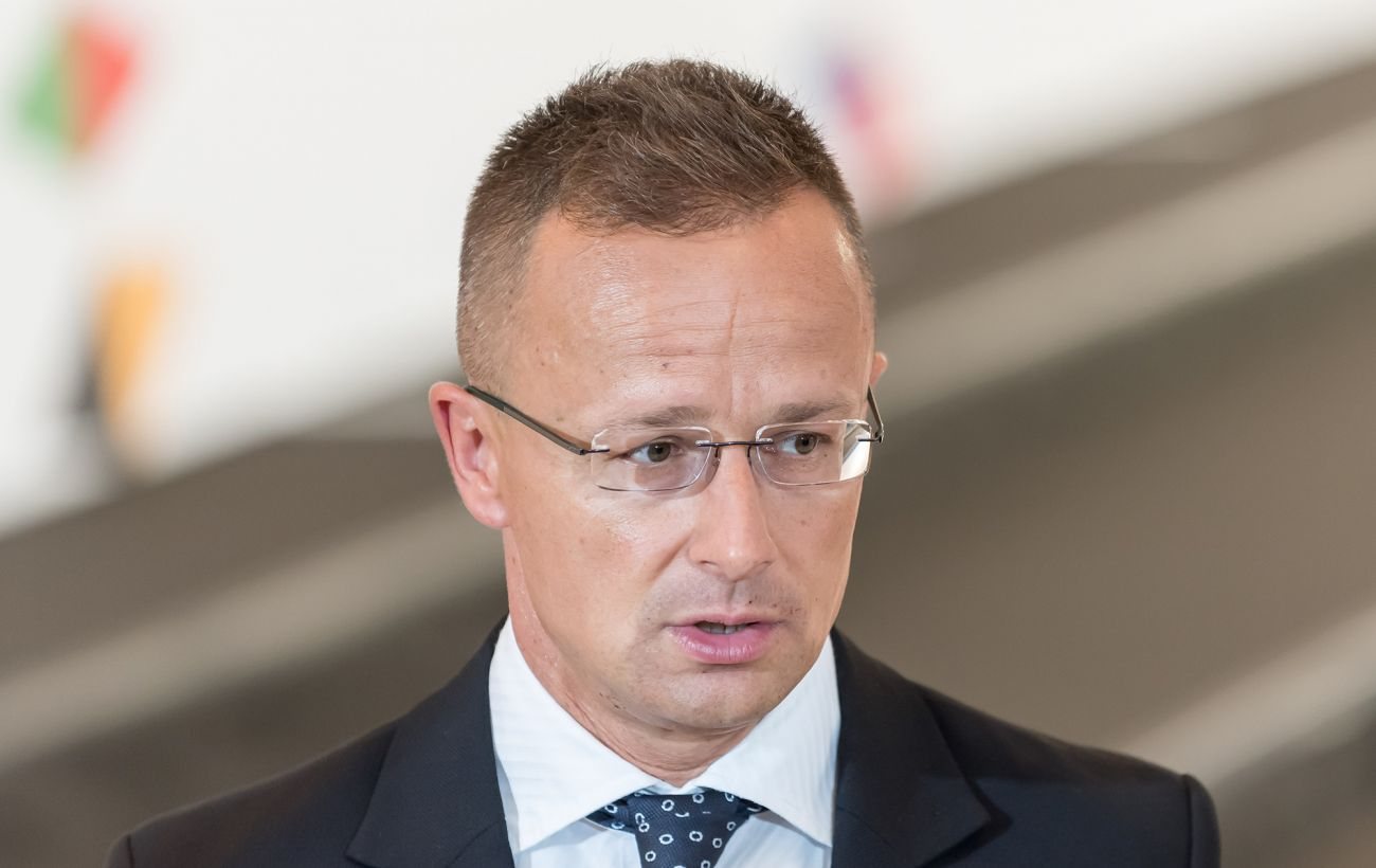 Угорщина розпочала перевірку державних субсидій BYD після переходу Сійярто до компанії