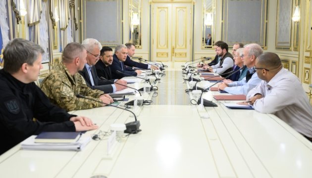 Зеленський обговорив із делегацією Конгресу США закон Грема та виробництво ракет для Patriot