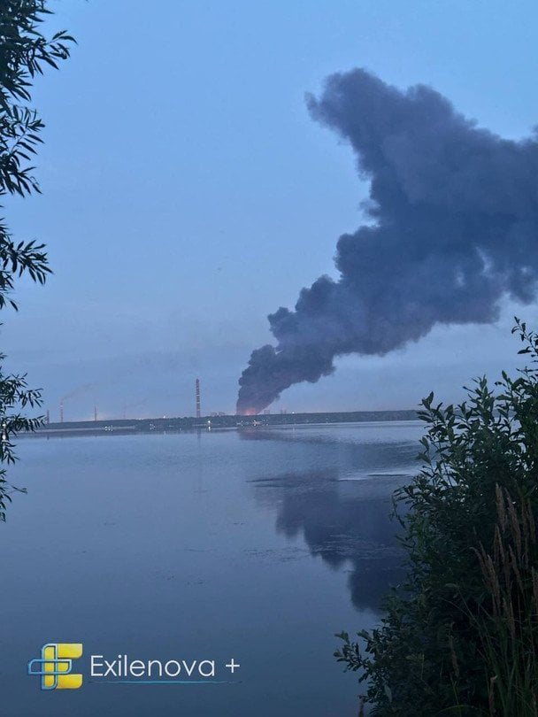 У російському Липецьку після вибухів спалахнула пожежа в районі ТЕЦ