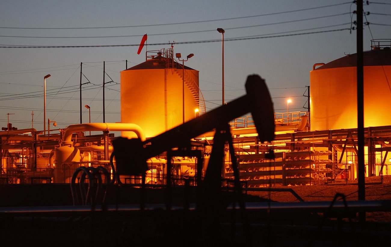 Ціни на нафту Brent зросли до 90 доларів через ескалацію в Ормузькій протоці