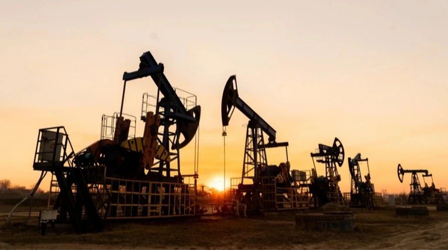 Світові ціни на нафту різко впали після припинення вогню між США та Іраном