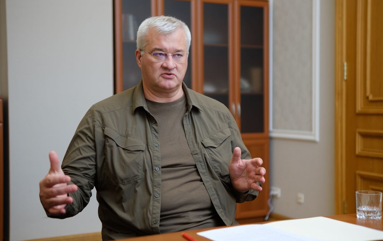 Сибіга закликав світ закрити мережу «Русскіх домів» через шпигунство