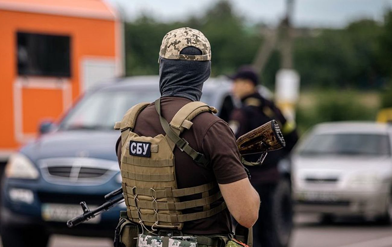 СБУ затримала двох підозрюваних у теракті біля ТЦК на Львівщині