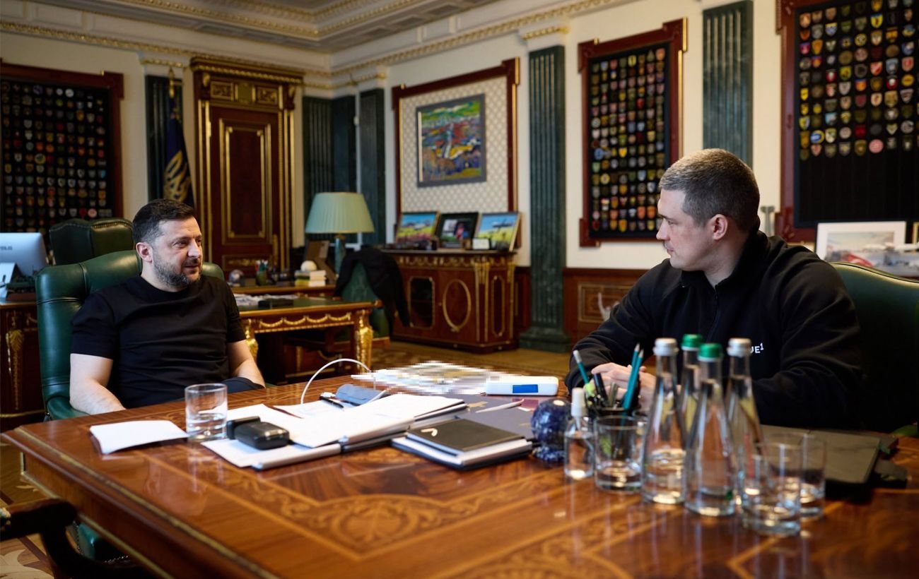 Федоров відмовився від посади віце-прем'єра та наполягає на поверненні в Міноборони