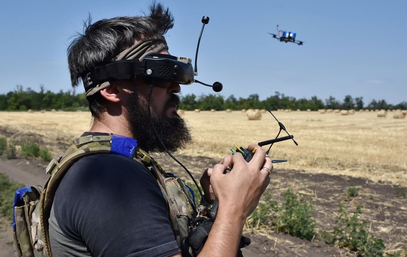 Пентагон зацікавився українськими технологіями керування роями дронів