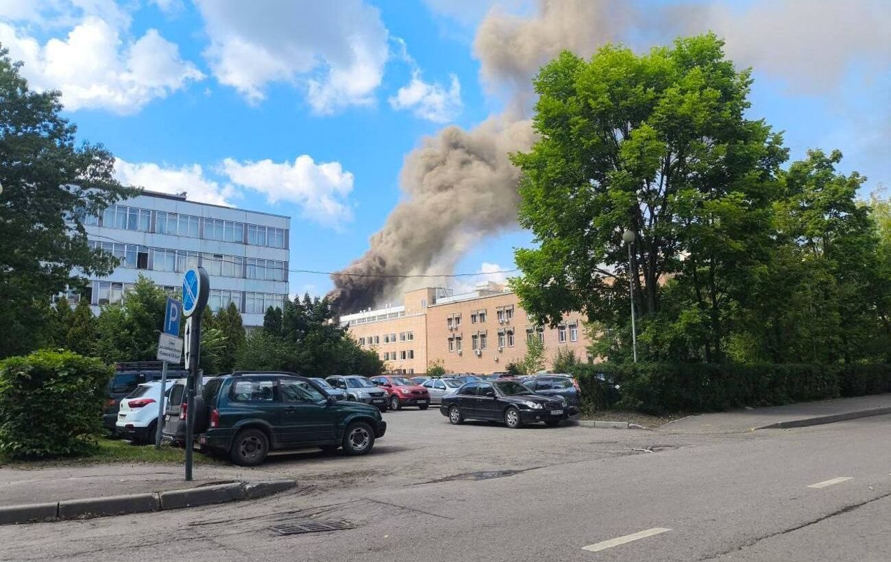У Підмосков’ї спалахнула пожежа в головному науковому центрі «Роскосмосу»