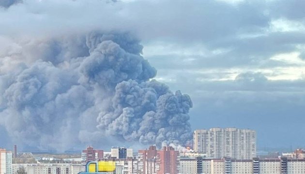 Дрони FP-1 уразили нафтові об'єкти та дата-центр VK у Петербурзі