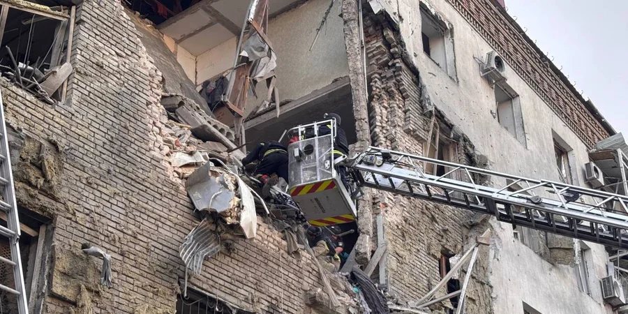 Російський удар КАБами по Запоріжжю: двоє загиблих, 42 поранених, серед них восьмеро дітей