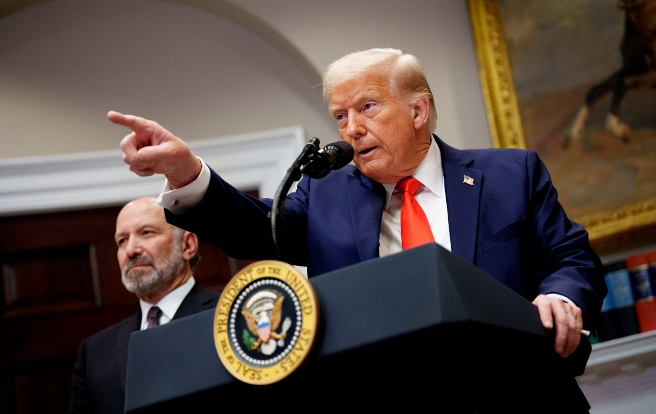 Трамп заявив, що США змусять Зеленського та Путіна укласти мирну угоду