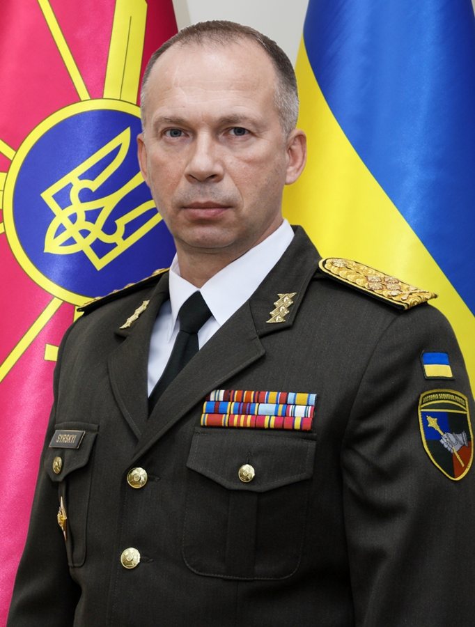 Стерненко повідомив про звільнення Сирського з посади головнокомандувача ЗСУ